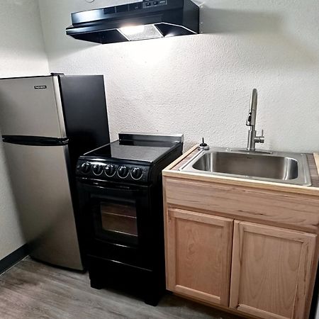 Studio City Suites, A Travelodge By Wyndham Texarkana Екстериор снимка