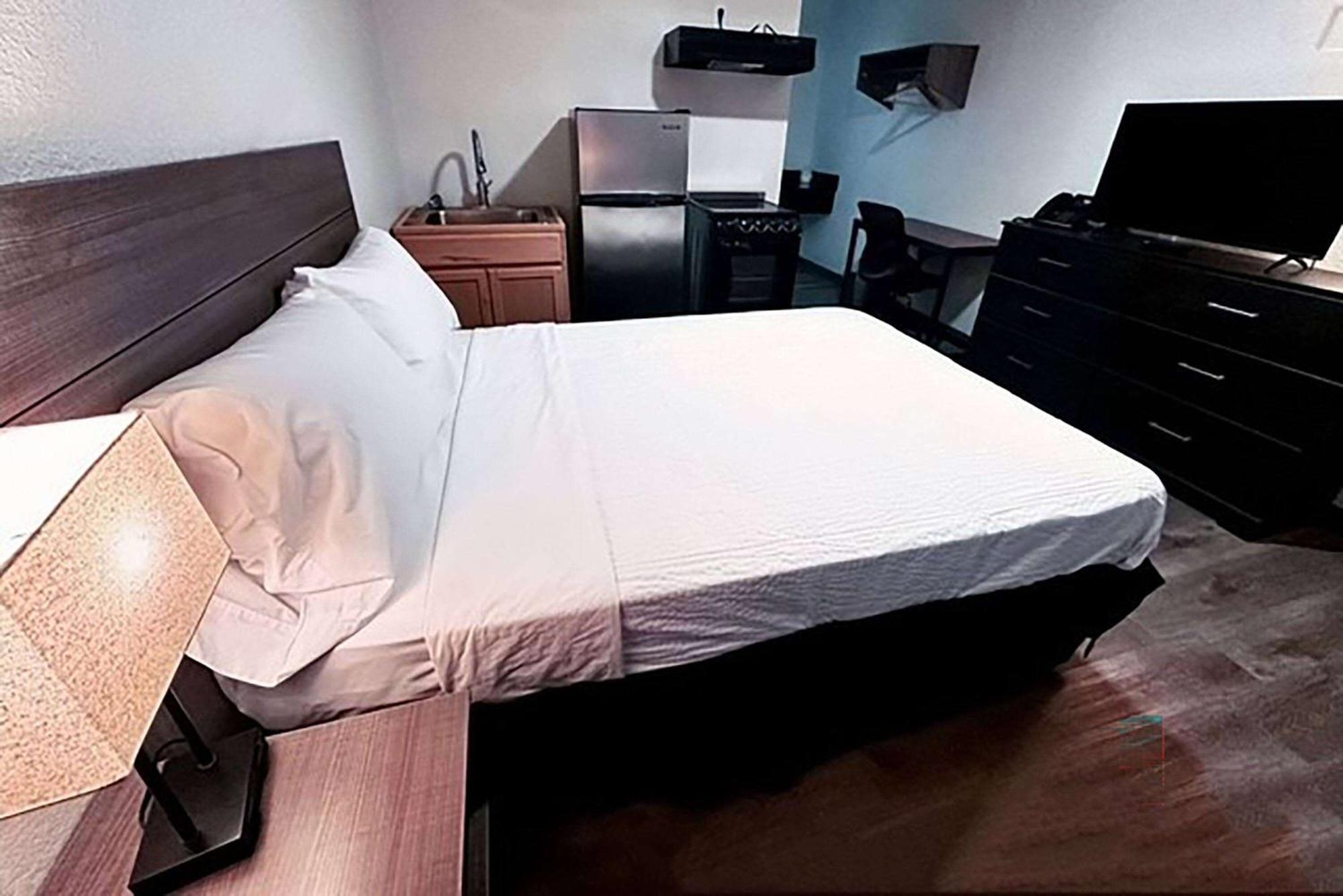 Studio City Suites, A Travelodge By Wyndham Texarkana Екстериор снимка